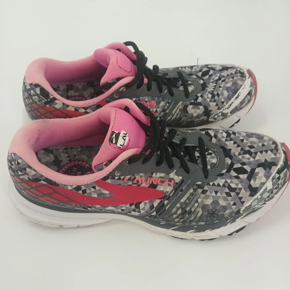 Brooks Launch 3 Womens Running Shoes Pink Grey Geometric Mosaic DNA Sneakers
